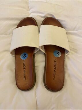 Cynthia Rowley White Slide Sandals